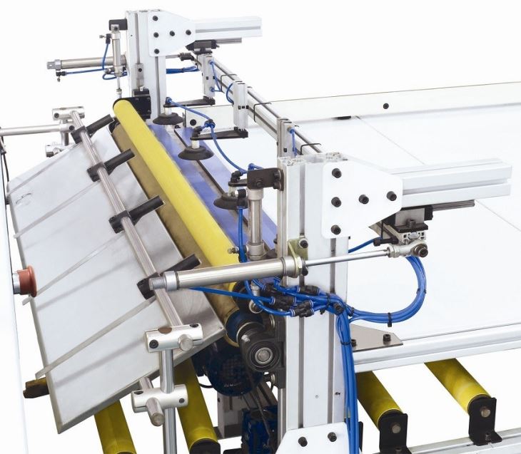 Linea di laminazione con colla a caldo